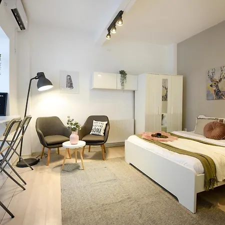 Apartment I'm Lovin It. Unique Studio